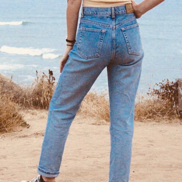 mom jeans poshmark